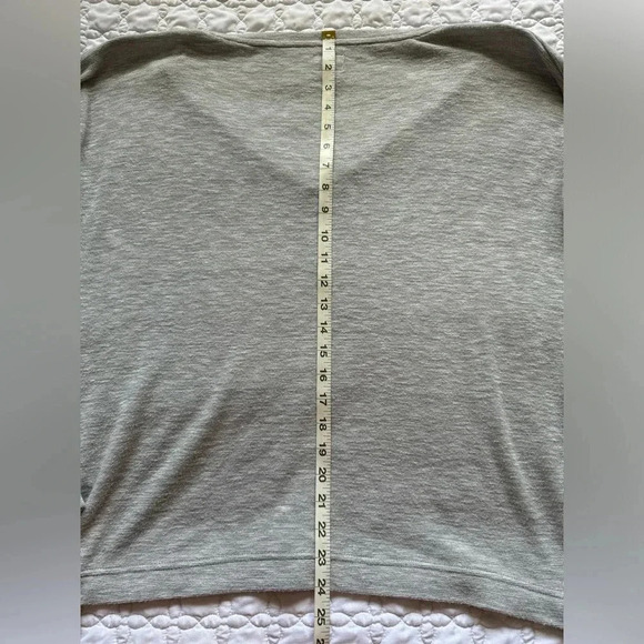 J. Crew Vintage Fleece Women's Gray V Neck Long Sleeve Sweater Top Size Large - Picture 11 of 13